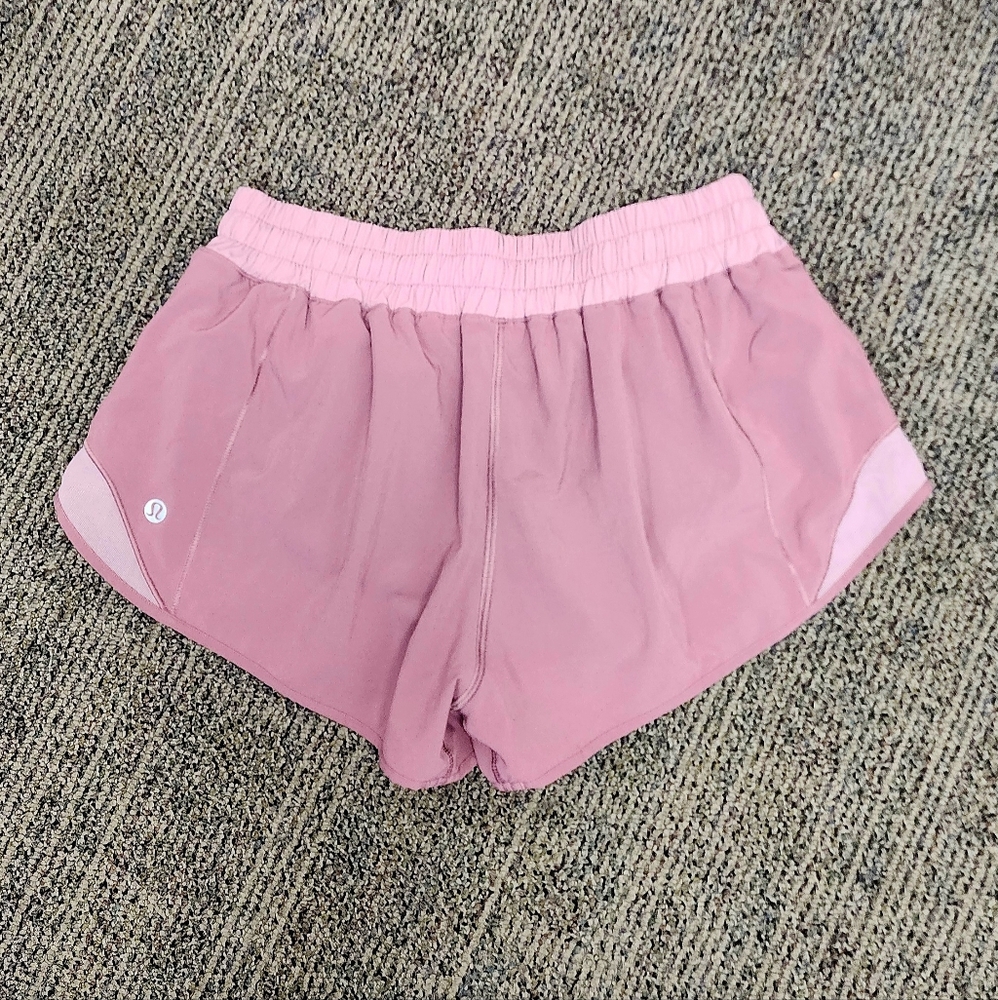 Lululemon Hotty Hot Shorts - Size 8